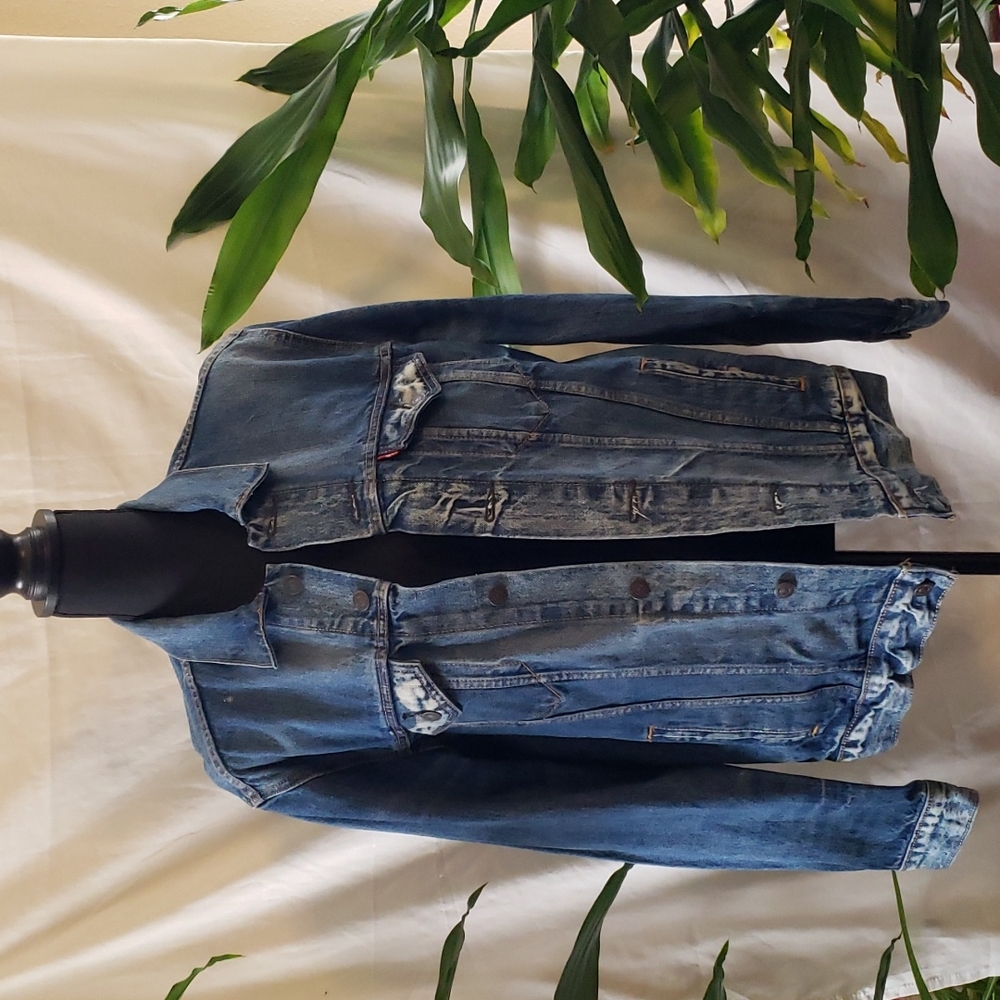 Levis jean jacket